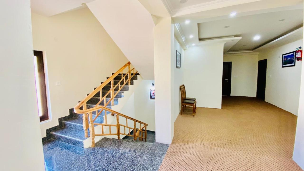 Hotel De Borgo Лех Экстерьер фото